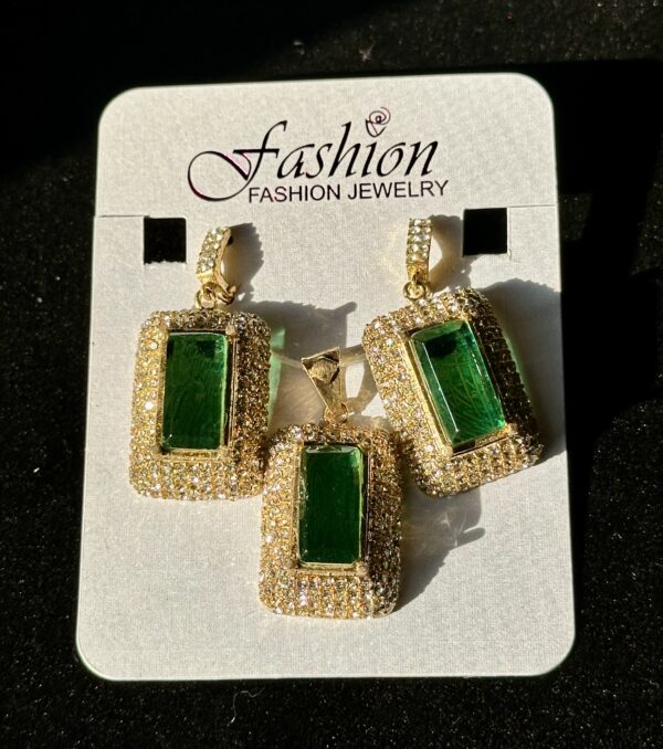 Stunning Emerald Zircon Stone Set
