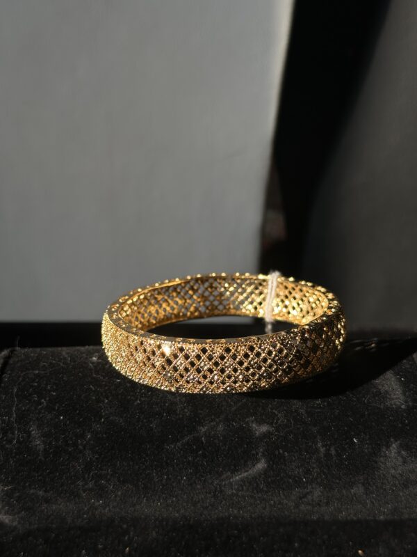 Gold polished Kara (Bangle)