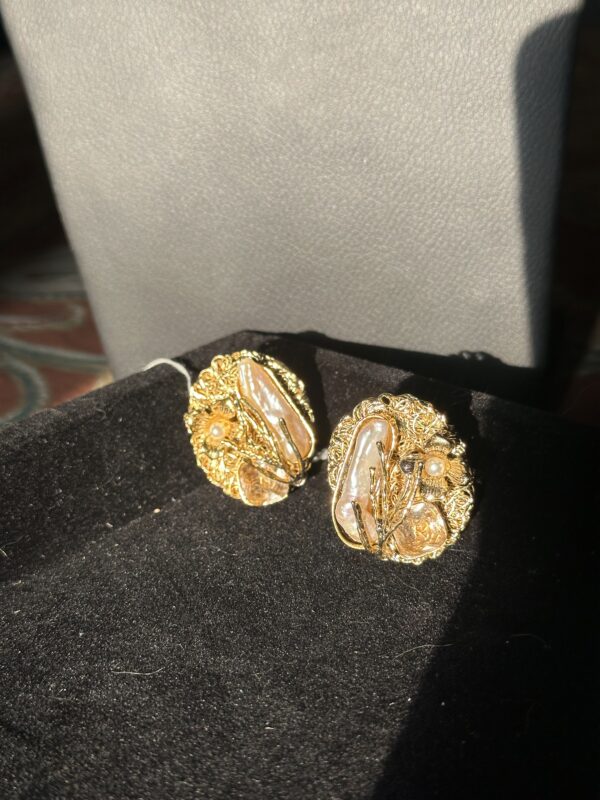 Golden Studs ✨ - GS