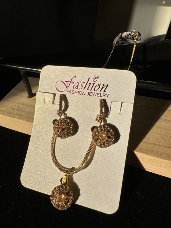 Artificial Set of Dull Gold Pendant & Earrings - Image 3