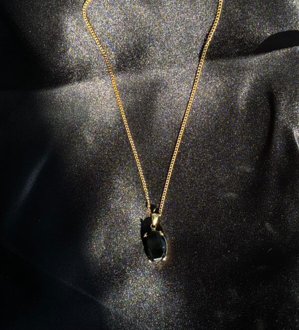 Gold-plated pendant with chain GPP24