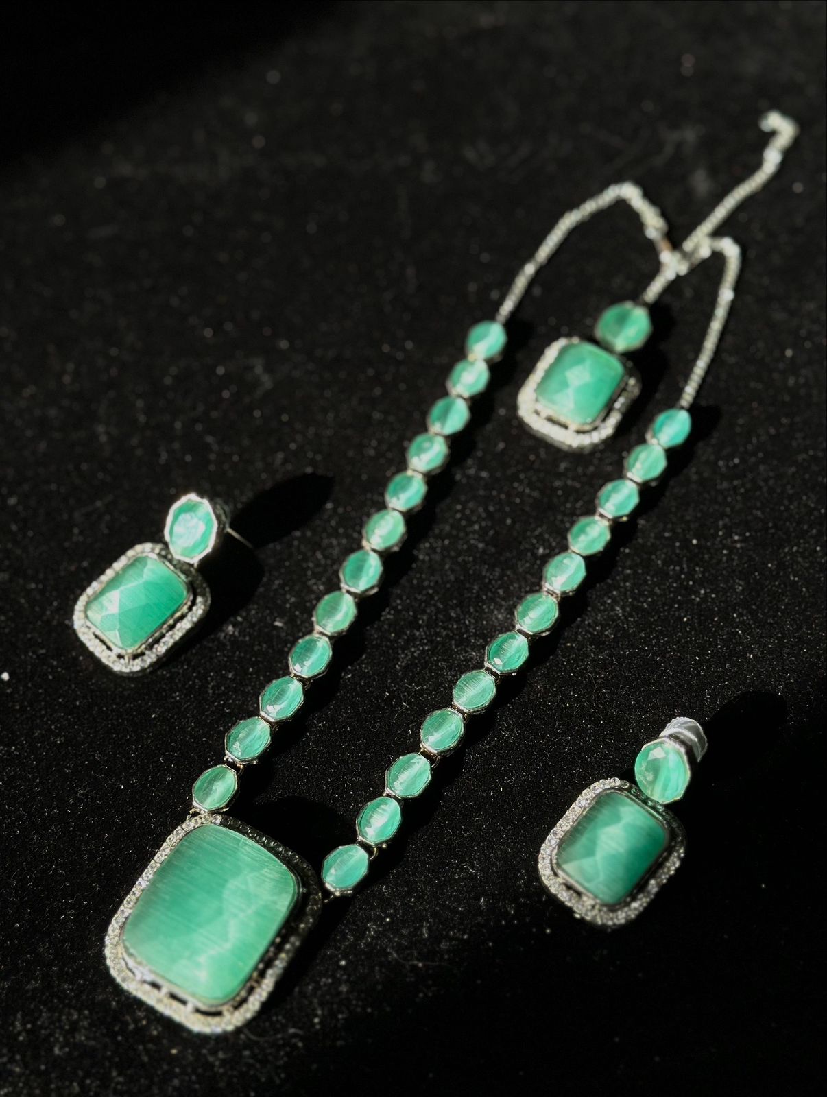Luxe Premium Stone Set